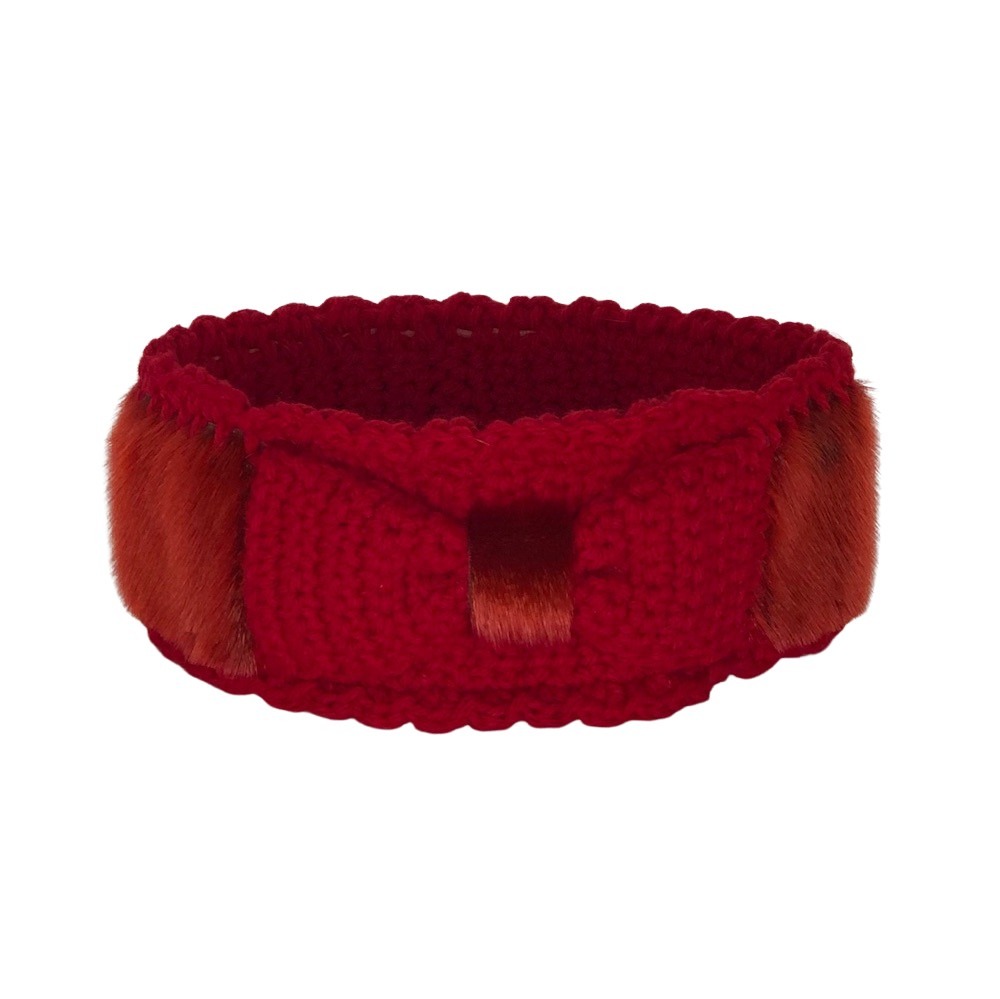 4c_MonaSeams_Monaheadband_red seal skin and crochet_inside
