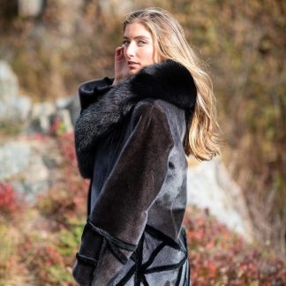 Womens Seal Fur, Black Fox and Sheared Beaver Coat (711)