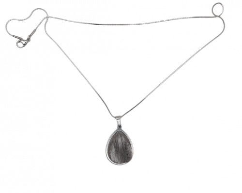 Collier à pendentif en forme de larme, fourrure de phoque