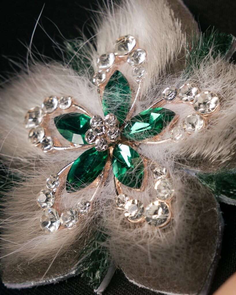 12 BROOCHES  Accessories Rabbit Fur‎ / Silk Mixed Colors il_1080xN.6881416767_qrf6.jpg main image 2