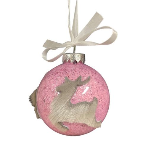 Boule de Noël caribou en peau de phoque