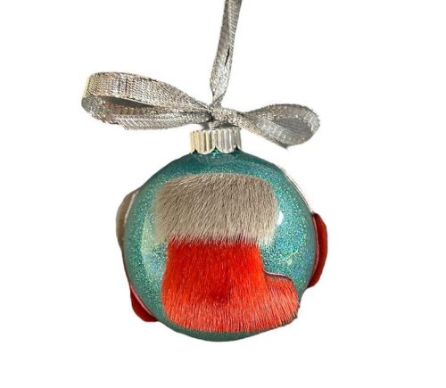 Boule de Noël bas rouges en peau de phoque
